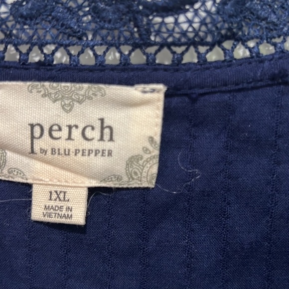 Perch Puff Sleeved Blouse - Picture 5 of 6